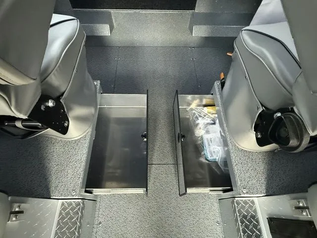 Slide: The Image of Kingfisher 2625 Coastal Express 2026 - 29