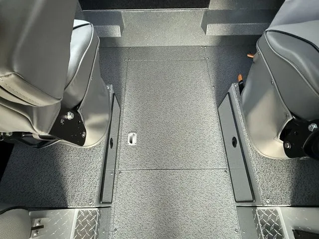 Slide: The Image of Kingfisher 2625 Coastal Express 2026 - 30