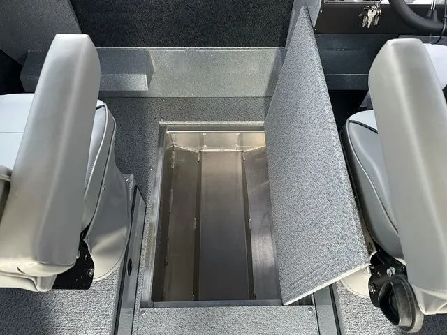 Slide: The Image of Kingfisher 2625 Coastal Express 2026 - 31