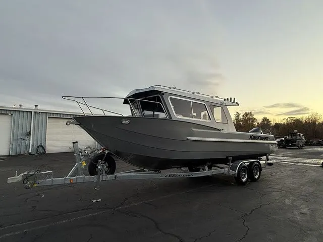 Slide: The Image of Kingfisher 2625 Coastal Express 2026 - 37