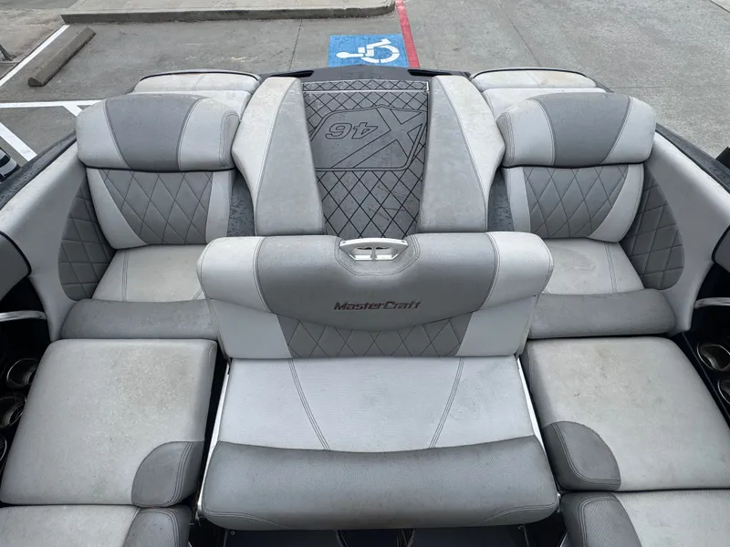 Slide: The Image of MasterCraft X46 2015 - 16