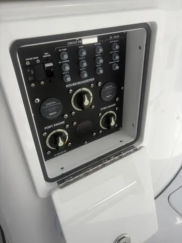 Slide: The Image of Sportsman Open 302 Center Console 2026 - 18