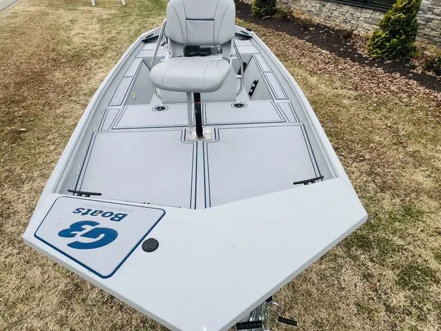 Slide: The Image of G3 Gator Tough Tunnel Jon 17 CCJ DLX 2026 - 6