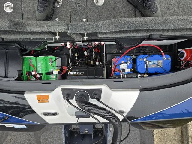 Slide: The Image of Skeeter FXR20 2021 - 16