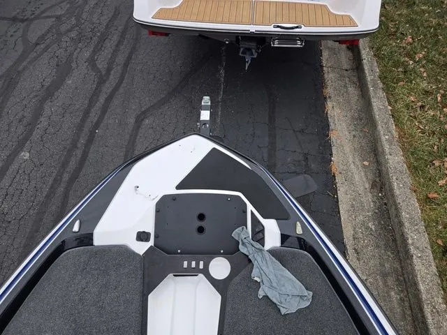 Slide: The Image of Skeeter FXR20 2021 - 27