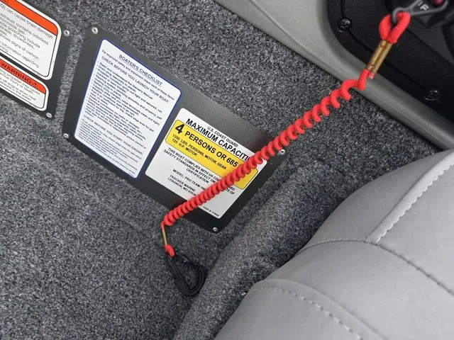 Slide: The Image of Tracker Pro Team 190 TX 2017 - 14