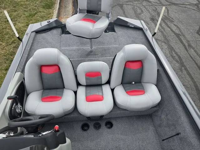 Slide: The Image of Tracker Pro Team 190 TX 2017 - 20