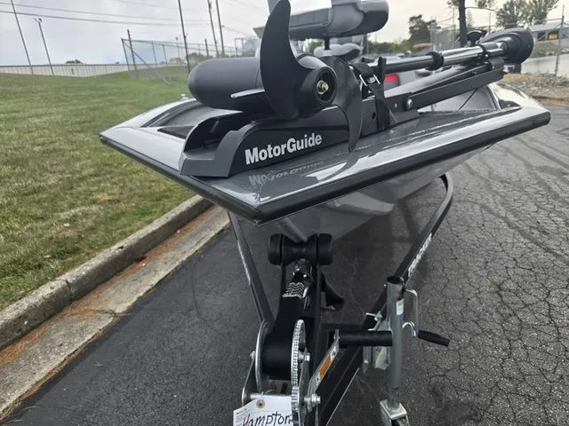 Slide: The Image of Tracker Pro Team 190 TX 2017 - 8