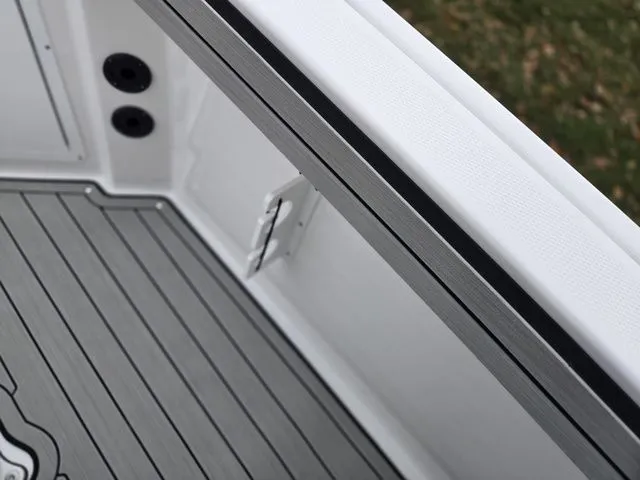 Slide: The Image of Yamaha 210 FSH® SPORT 2022 - 16