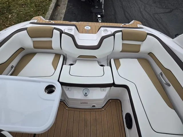 Slide: The Image of Yamaha 195S 2023 - 21