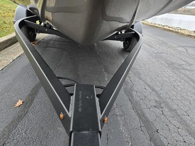 Slide: The Image of Yamaha 195S 2023 - 8