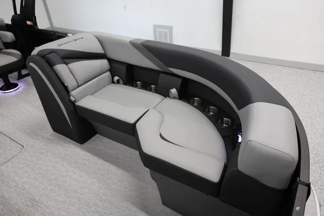 Slide: The Image of South Bay 224 RS 2.75 Hybrid Arch 2026 - 15