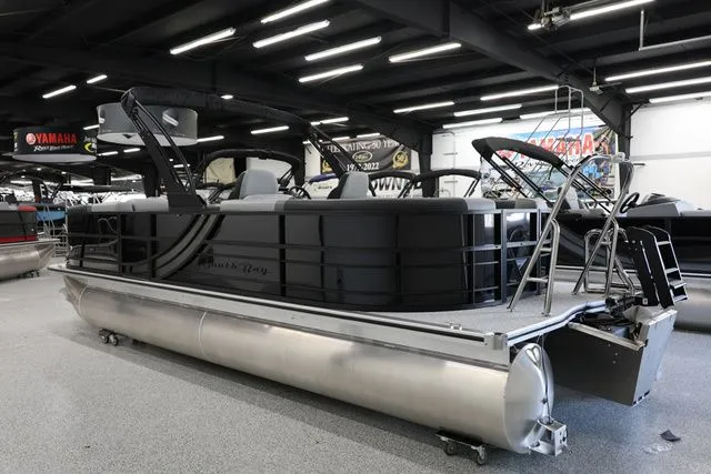 Slide: The Image of South Bay 224 RS 2.75 Hybrid Arch 2026 - 6