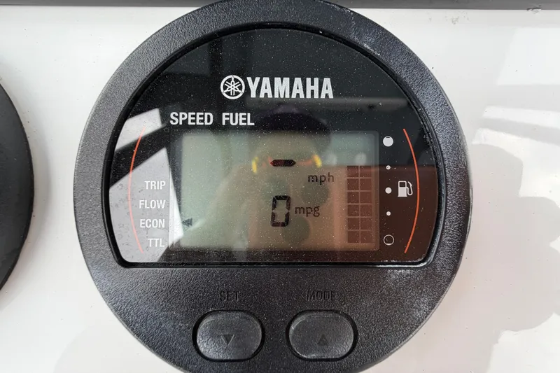 Slide: The Image of Yamaha tachometer display on 2025 Sea Hunt Ultra 219 boat, showing 44 hours. - 20