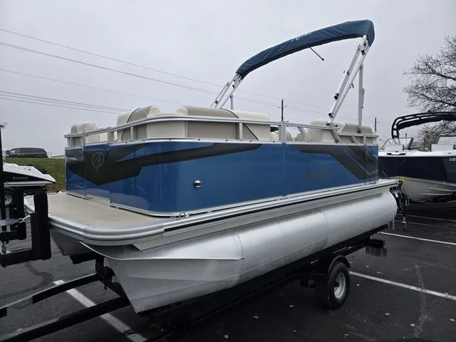 Slide: The Image of Avalon Venture Cruise 15 2023 - 6