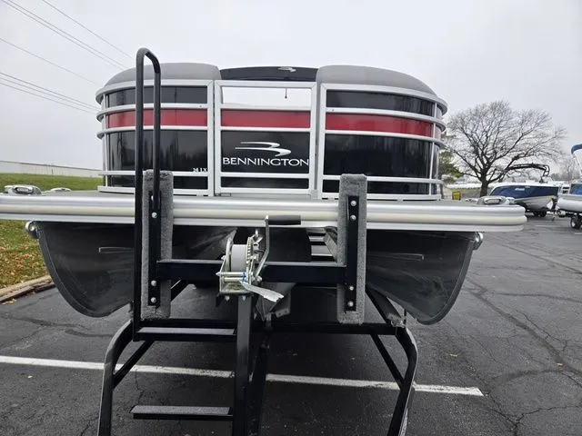 Slide: The Image of Bennington 24 LXSB 2022 - 7
