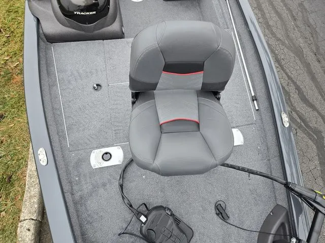 Slide: The Image of Tracker Pro Team 175 TF 2022 - 19