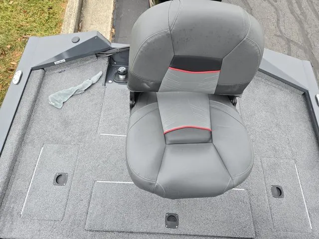 Slide: The Image of Tracker Pro Team 175 TF 2022 - 24