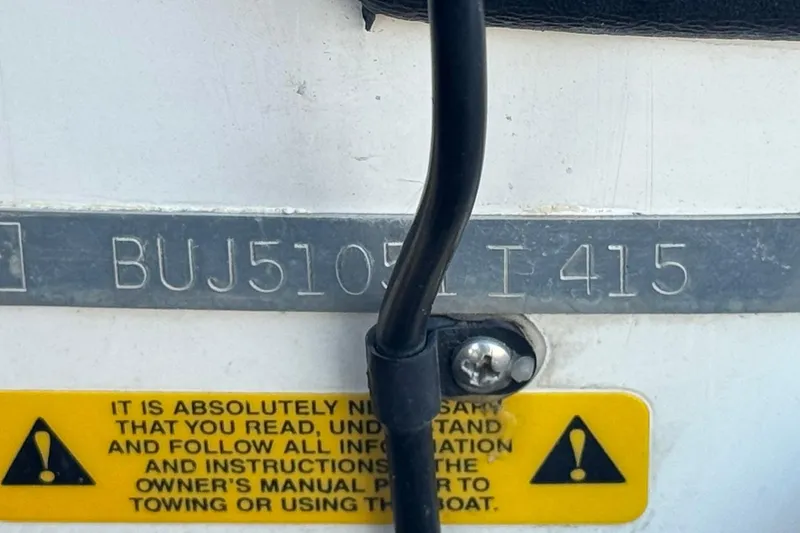 Slide: The Image of 2015 Nitro Z-7 boat identification plate with warning label and serial number. - 24