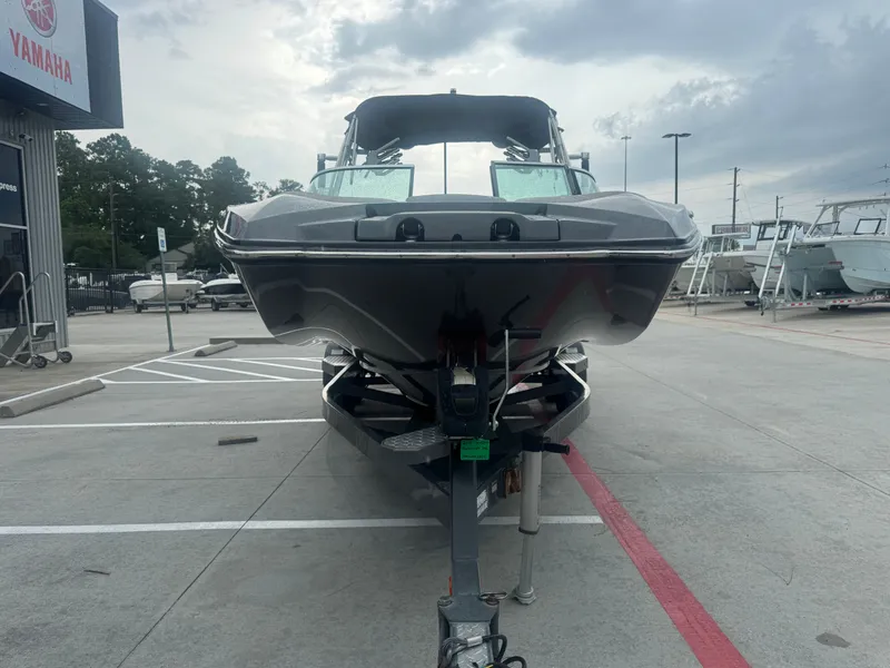 Slide: The Image of MasterCraft X46 2015 - 6