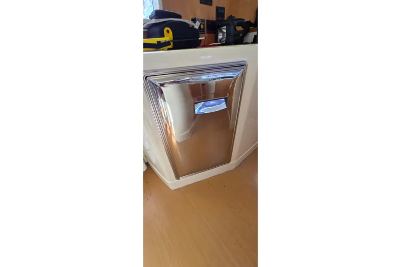 Slide: The Image of Stainless steel appliance on Leopard 47 yacht, 2004 model interior. - 40