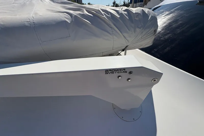 Slide: The Image of Ocean Yachts 1996 model with Brower Systems equipment on deck. - 39