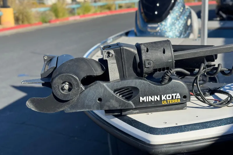 Slide: The Image of Minn Kota Ulterra motor on 2019 Nitro Z17 boat, close-up view. - 8