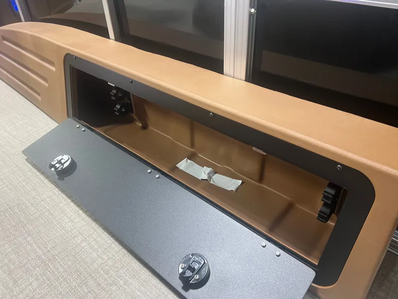 Slide: The Image of Tahoe Sport 2385 Center Console Fish Tritoon & Honda 4-Stroke EFI 2026 - 23