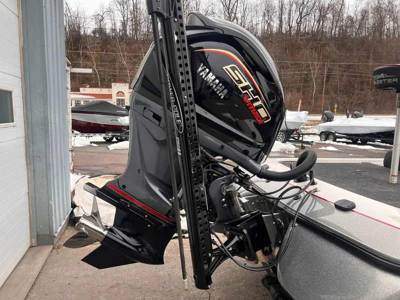 Slide: The Image of Skeeter ZX 250 2011 - 12