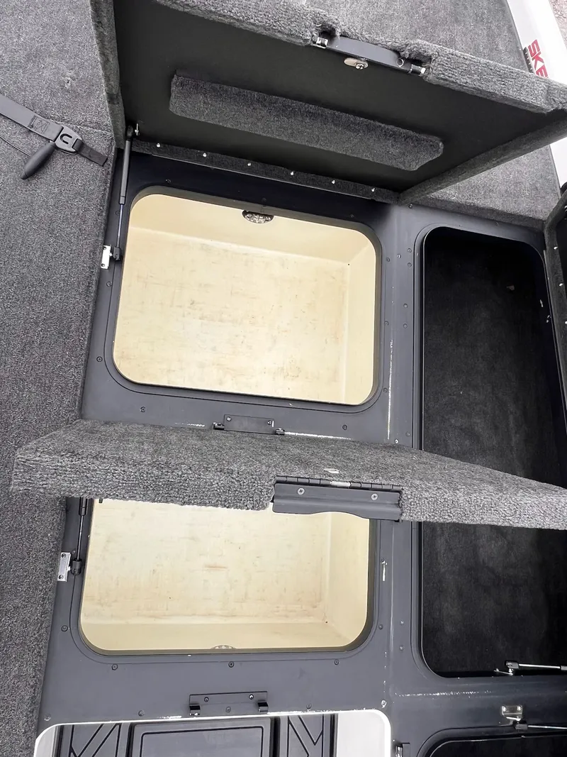 Slide: The Image of Skeeter ZX 250 2011 - 21