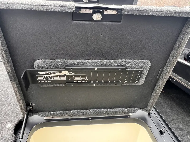 Slide: The Image of Skeeter ZX 250 2011 - 38