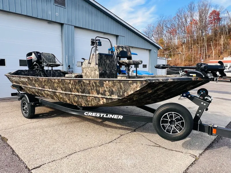 Slide: The Image of Crestliner Retriever FCC 1870 2025 - 29