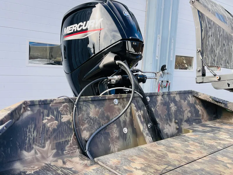 Slide: The Image of Crestliner Retriever FCC 1870 2025 - 3