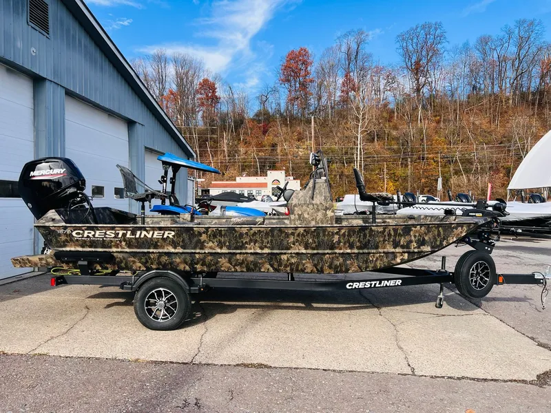 Slide: The Image of Crestliner Retriever FCC 1870 2025 - 9