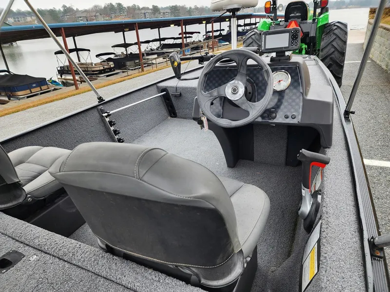 Slide: The Image of Tracker Bass Tracker Classic XL 2022 - 3