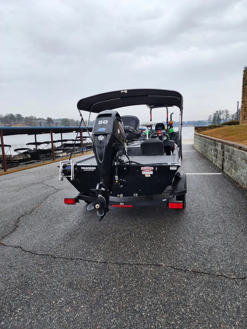 Slide: The Image of Tracker Bass Tracker Classic XL 2022 - 7