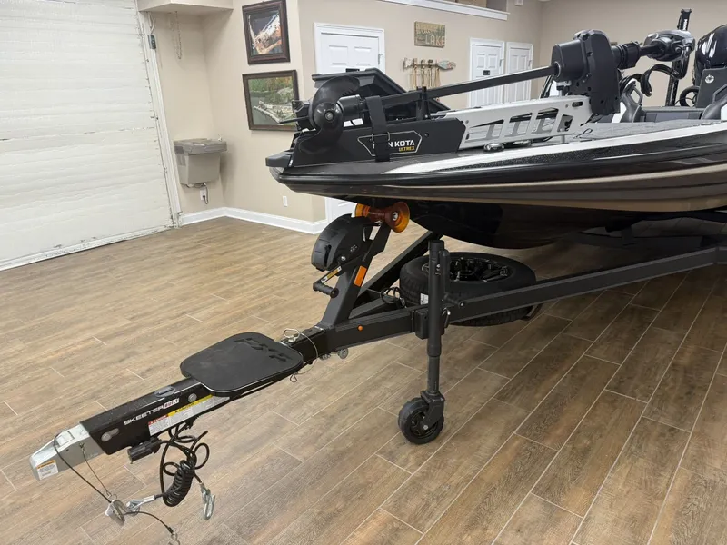 Slide: The Image of Skeeter FXR21 FLEX 2026 - 3