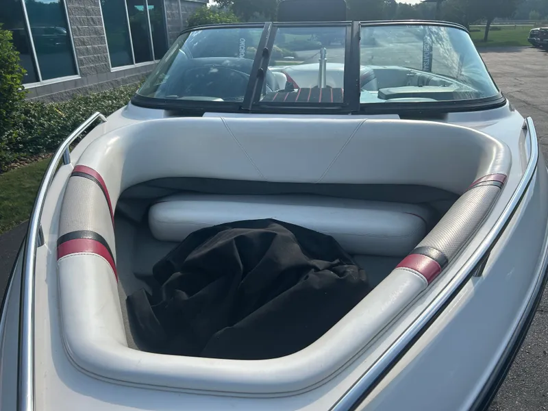 Slide: The Image of Malibu Response LX 2002 - 10