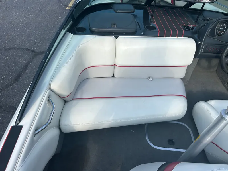 Slide: The Image of Malibu Response LX 2002 - 7