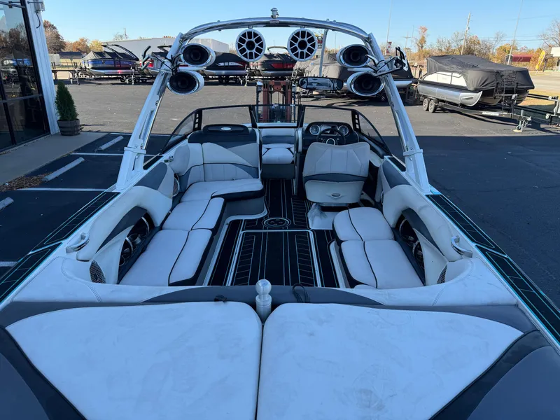 Slide: The Image of Malibu Sunscape Lsv 247 Lsv 2011 - 12