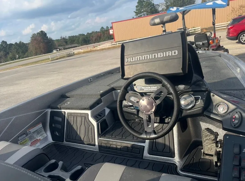 Slide: The Image of Skeeter ZX225 2018 - 8