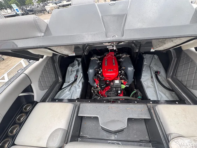 Slide: The Image of MasterCraft X46 2015 - 36