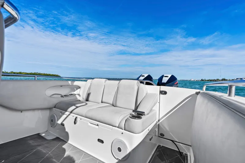 Slide: The Image of Luxurious seating on 2014 Airship 330 boat with scenic ocean view. - 16