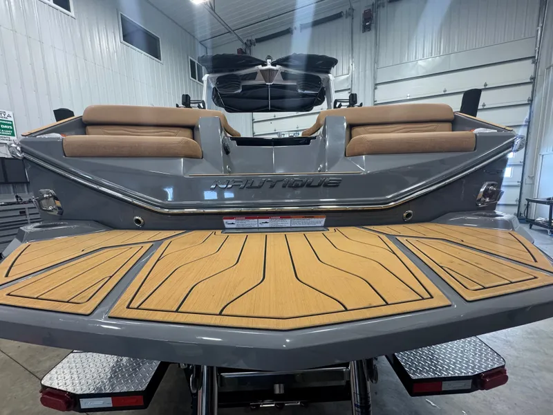 Slide: The Image of Nautique G25 2026 - 12