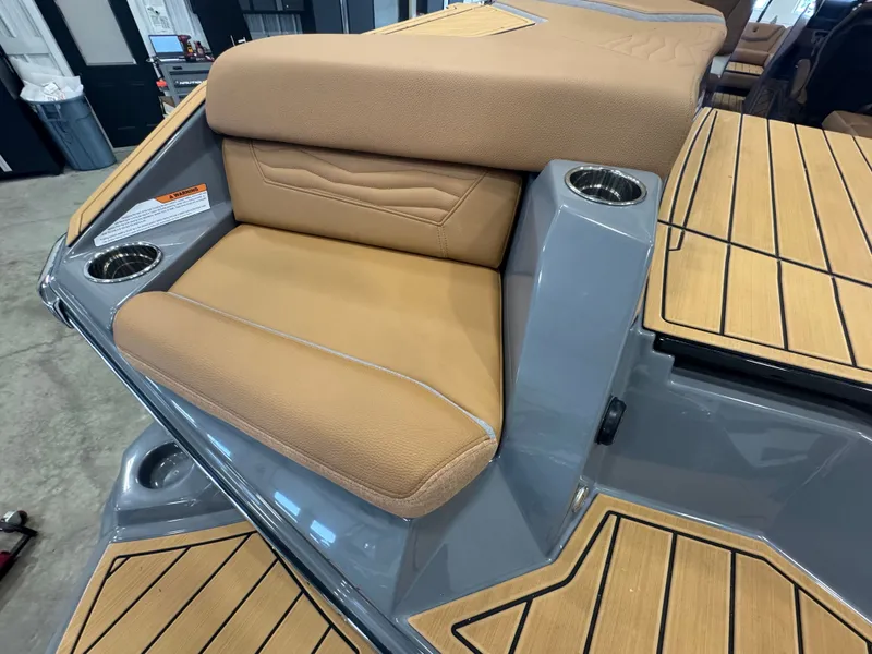 Slide: The Image of Nautique G25 2026 - 13