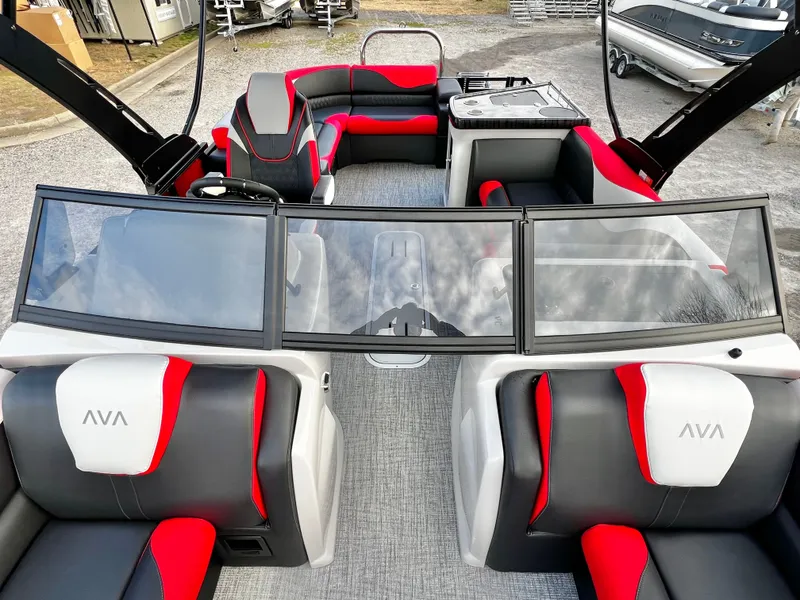 Slide: The Image of Avalon LSZ 23' Elite Windshield Triple-Toon 2026 - 11