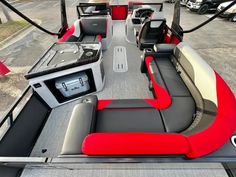 Slide: The Image of Avalon LSZ 23' Elite Windshield Triple-Toon 2026 - 18