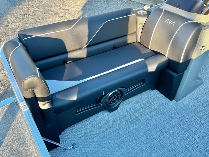 Slide: The Image of Avalon Venture 21' Quad Lounge 2026 - 9