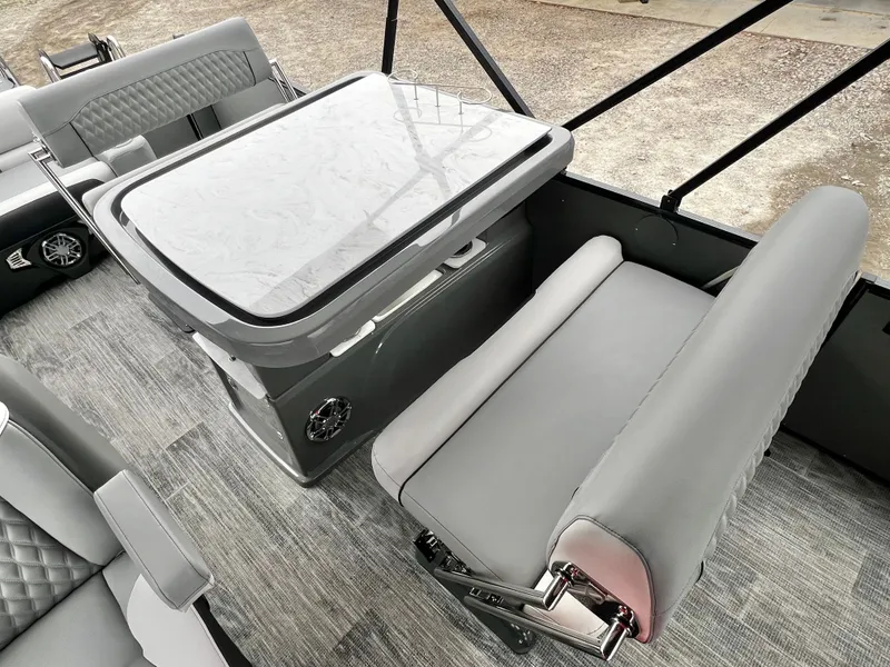 Slide: The Image of Avalon Catalina 25' Entertainer Triple-Toon 2026 - 14