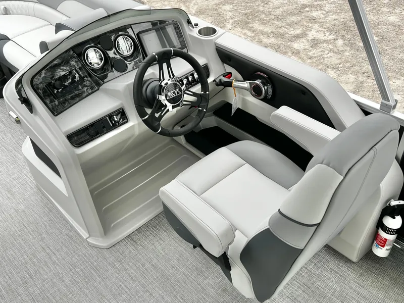 Slide: The Image of Avalon LSZ 23' Elite Triple-Toon 2026 - 22